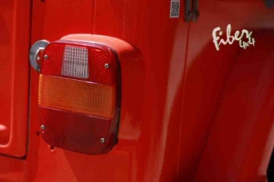 Carroceria CJ-5 - Bi partida - Grade modelo Americana